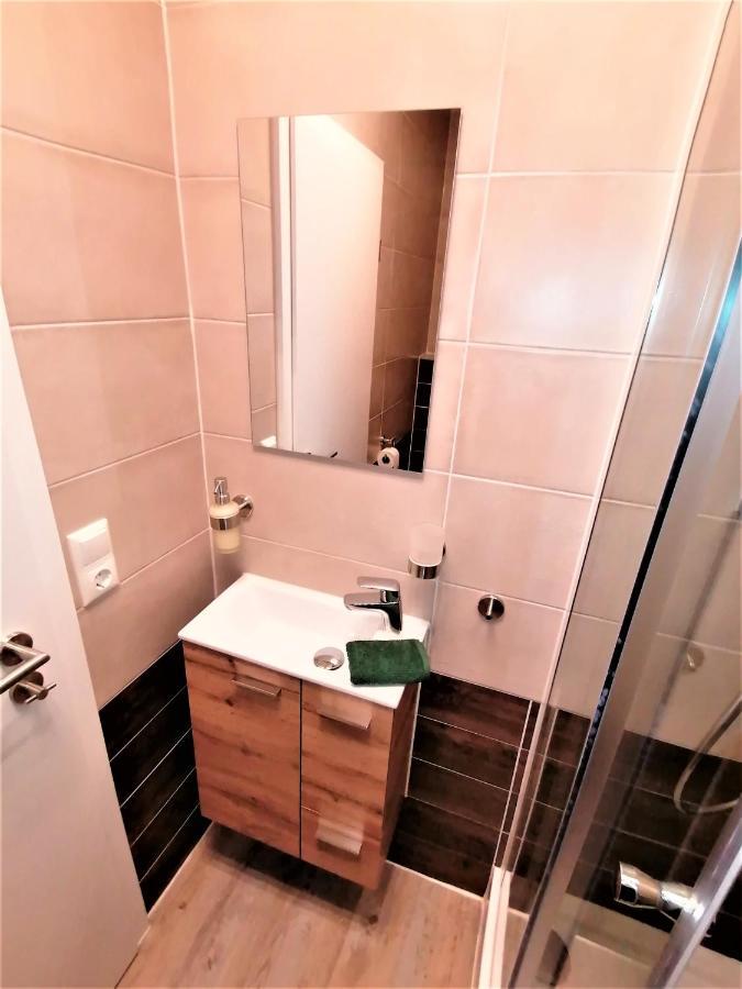 Speedys Bed & Breakfast Reimerath Luaran gambar